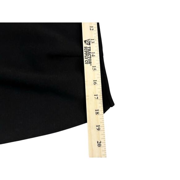 Briggs NY Black Skirt With Pleat Detail Size 16W - Picture 2 of 5